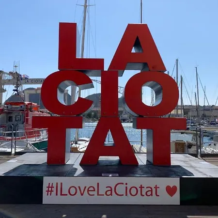 Apartamento Honey Moon - Romantique Jacuzzi Et Ecran Cinema La Ciotat